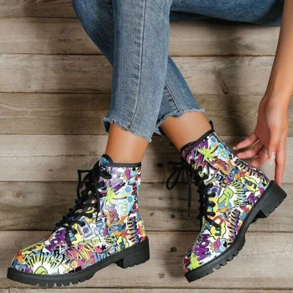 Ladies printed lace-up boots sz 8 - Picture 3 of 7